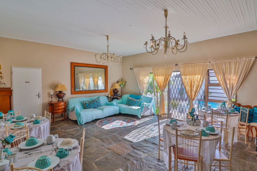 8 Bedroom Property for Sale in Country Club Western Cape